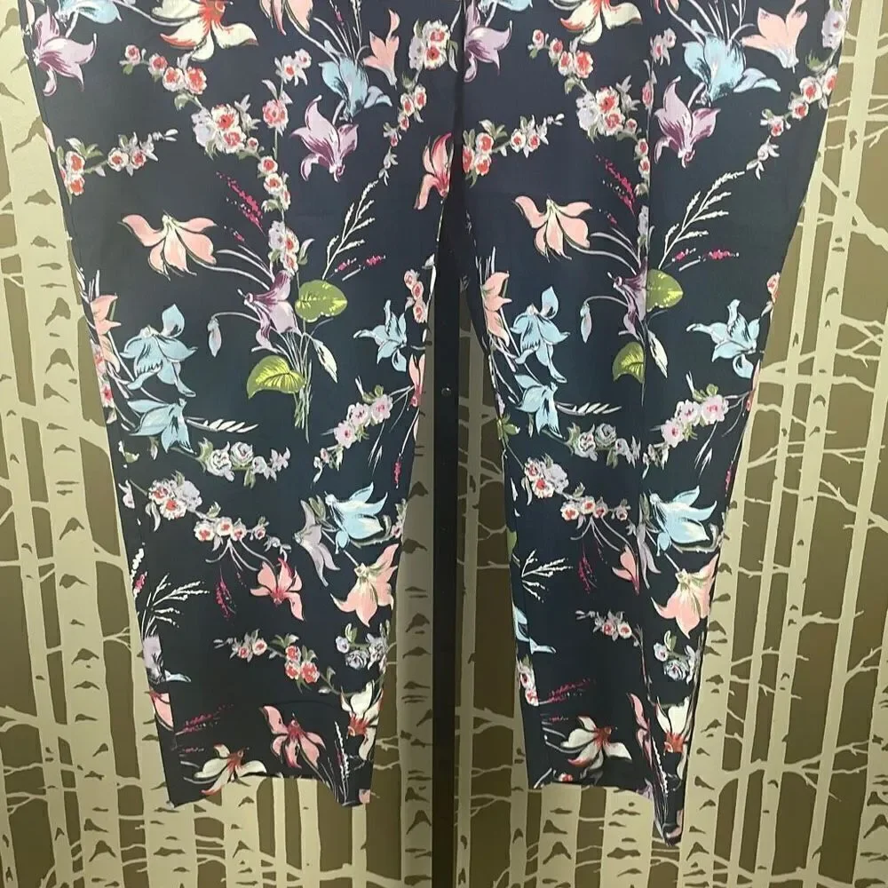 Terra & Sky Floral Print Ankle Pant 4X (28W-30W) - Picture 4 of 11